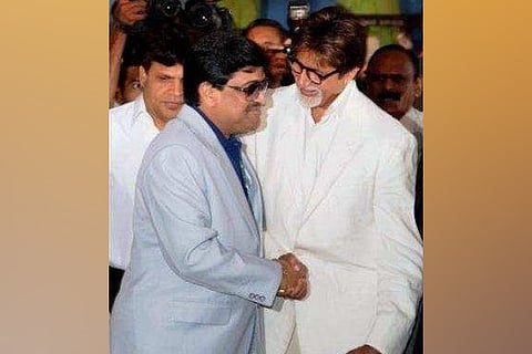 DeTect: Big B with Ashok Chavan mistaken for Dawood meet