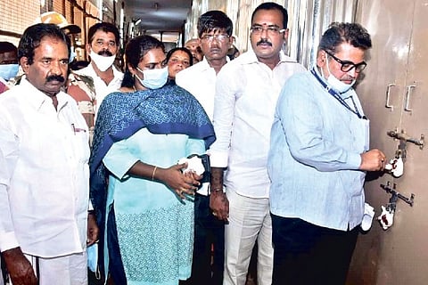 Youth held for damaging EVM, VVPAT during polling in Alangudi