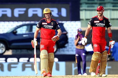 de Villiers, Maxwell help RCB survive shaky start