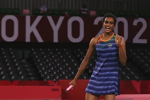 TN guv greets PV Sindhu for her Olympics feat