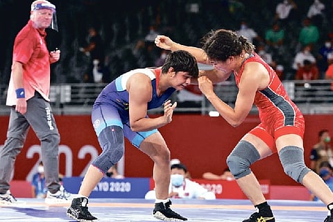 Sonam Malik in action against Bolortuya Khurelkhuu