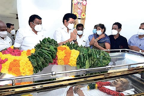 CM MK Stalin pays his last tributes to former TNCC president Tindivanam Ramamurthy in Chennai on Sunday