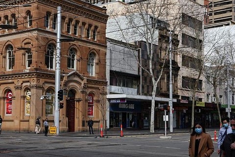 Sydney seeks to tighten COVID-19 curbs, Canberra to enter lockdown