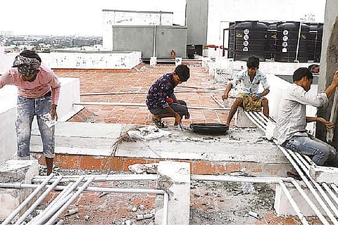 Welfare assn demands probe into stability of building by experts