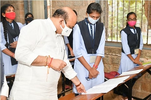 Source: Twitter: The Karnataka CM interacting with the school students