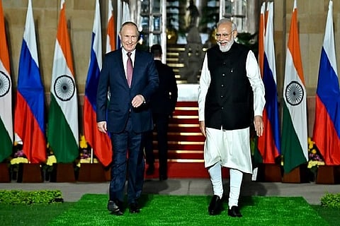 PM Modi, President Putin meets at Hyderabad House