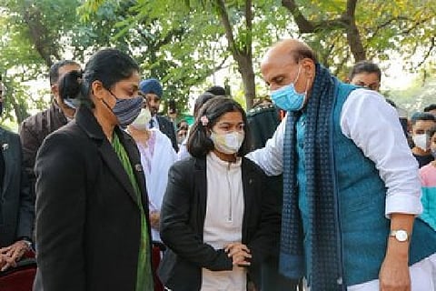 Rajnath Singh was seen consoling the family members of Lt Colonel Harjinder Singh (Source: ANI)