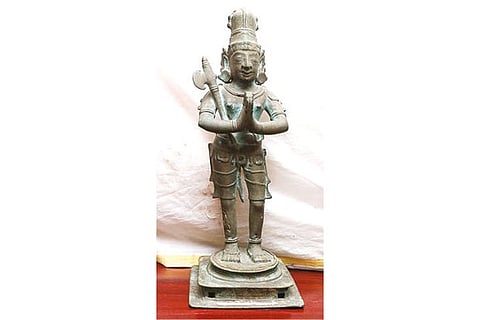 The recovered idol