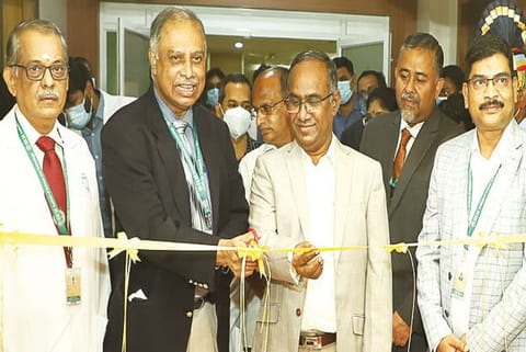 Dr A Ravikumar, Dr S Ponnusamy, Dr A Sundaram opening the new clinical trials and research centre