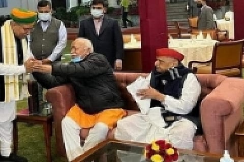 Mulayam and Mohan met on Monday at the wedding reception of VP Naidu's granddaughter in Delhi