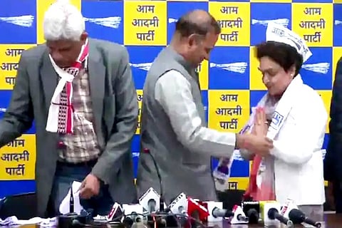 Anju Sehwag, sister of former cricketer Virender Sehwag, joins Aam Aadmi Party (Credit: ANI)