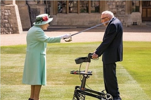 Source: Twitter; Queen Eliazbeth conferring Knighthood on Captain Tom