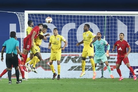 Golui, Sourav Das leave Mumbai City, join SC East Bengal