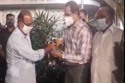 BJP jolted, Mumbai VP Krishna Hegde joins Shiv Sena