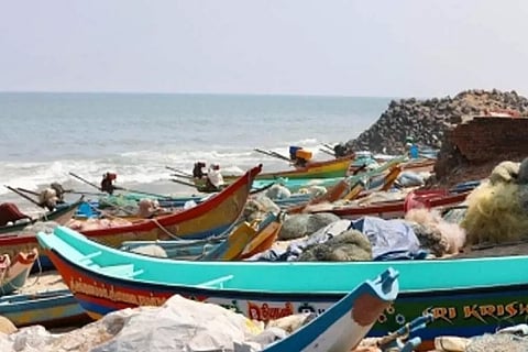 Cong calls 'coastal shutdown' in Kerala