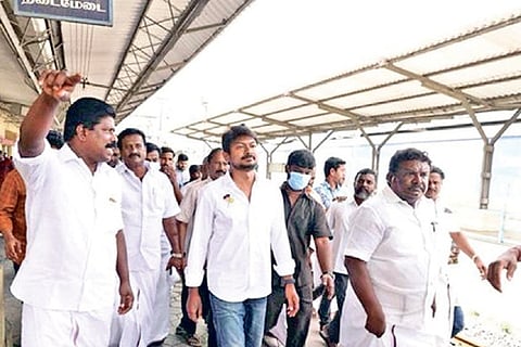 DMK youth wing secretary Udhayanidhi Stalin at Kallakudi Railway station in Ariyalur on Wednesday
