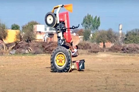 Old video of tractor shared with wrong message