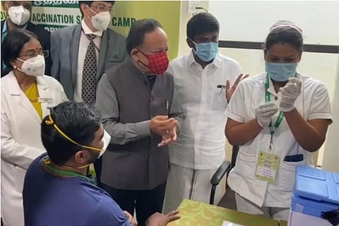 Union Health Minister Dr Harsh Vardhan with TN Health Minister Vijaya Baskar