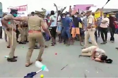 Kancheepuram Police conduct security drill on riot prevention in Walajabad