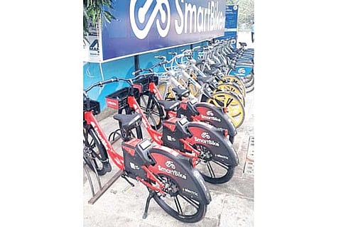 New bicycles at a dockless station