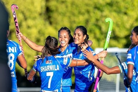 Indian women's hockey team suffer 2-3 loss against Argentina 'B'