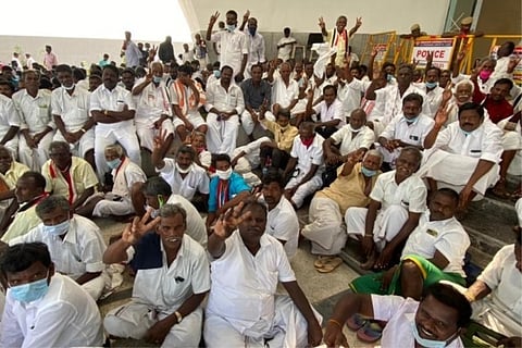 AIADMK cadre throng Marina Beach as CM Edappadi Palanisamy inaugurates J Jayalalithaa’s memorial: Watch