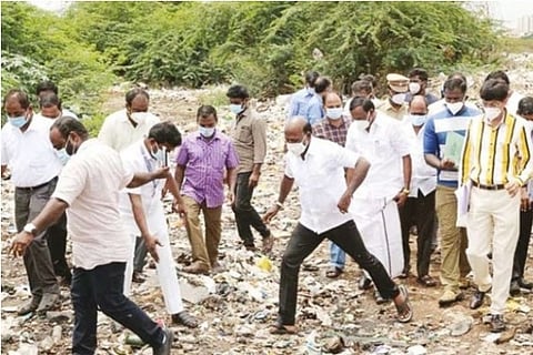 Ma Subramanian inspecting Porur lake on Saturday