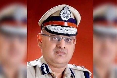 TN IPS officer's tweet on sweet goes viral after befitting reply from wife