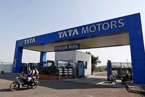 Tata Motors arm TMLH raises USD 425 mn via unsecured notes