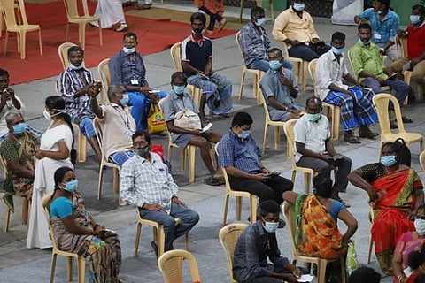 Karnataka gives Rs 2,000 subsidy to Covid-hit street vendors