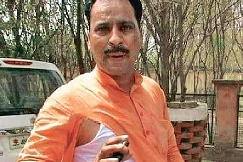 Images of beaten BJP worker shared with false claim