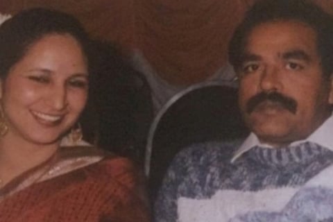 Saqib Saleem wishes parents on anniversary, sister Huma shares post