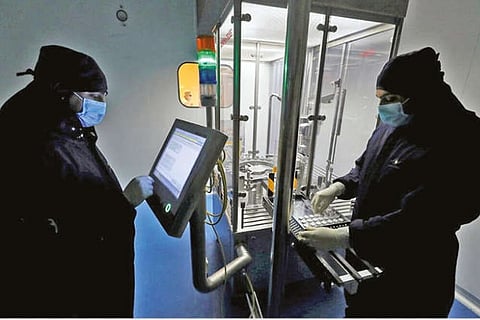 Exploring a new frontier: US banks on pill-based treatment for COVID