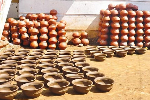 Cooking in mud pots help in retaining nutritional value, say home chefs