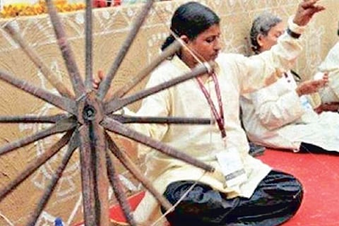 Khadi’s national e-market site records in Rs 1.12 cr turnover