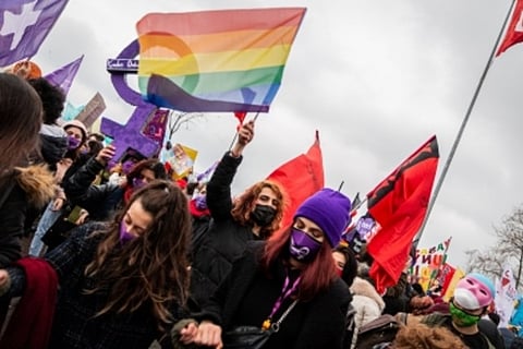 Turkish protesters slam scrapping of treaty on women's rights