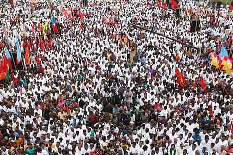 Election rallies ignore safety norms, trigger fears of superspreader events