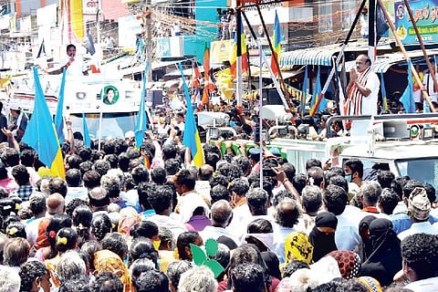 Palaniswami during campaign in Tiruvannamalai