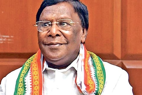 Statehood key issue, says Narayanasamy and rules himself out of CM race