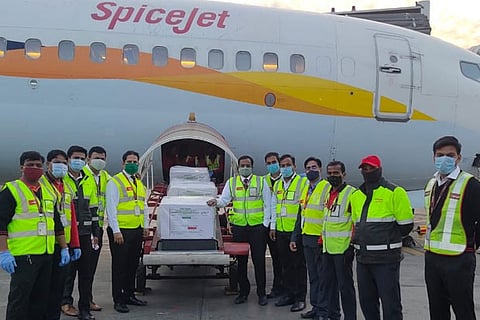 SpiceXpress airlifs 1,100 oxygen concentrators from Nanjing to Delhi