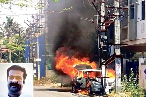 Man charred to death as car rams into transformer