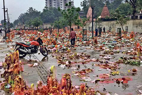 Devotees discarding idols shared with false angle