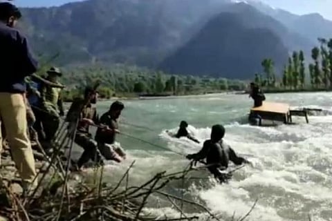 Army saves 2 persons from drowning in Kashmir