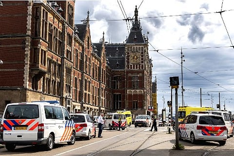 1 dead, 4 wounded in Amsterdam stabbing