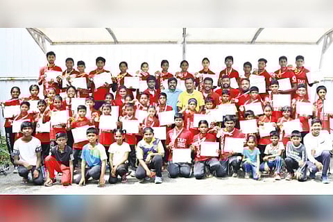 Medal winners from the Dhyan Chand SA with their prizes