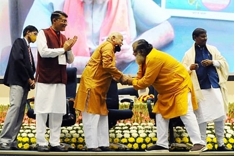 RSS Chief speaking in Vigyan Bhavan at a function