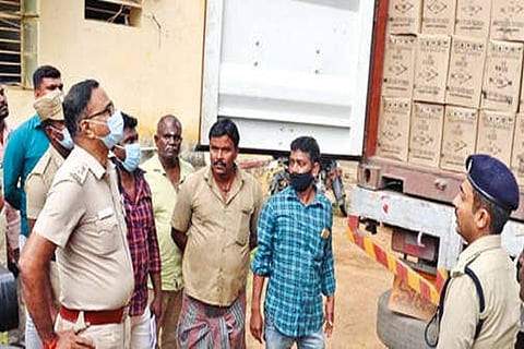 Thoothukudi SP S Jeyakumar inspecting the cashew-laden truck seized from hijackers