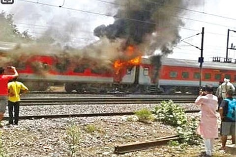 DeTect: Old images of burning train falsely shared as recent