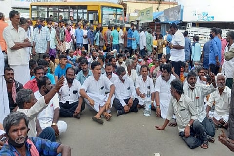 Villagers held a protest demanding the tiger be gunned down, in The Nilgiris.