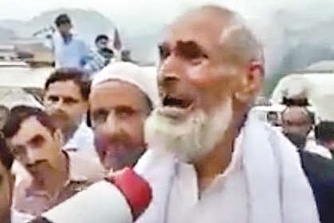 Unrelated videos shared as recent violence in Kashmir